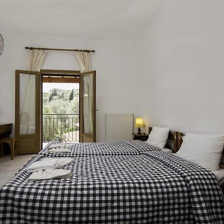 Villa Blue Pearl Agios Georgios Pagon Buitenkant foto