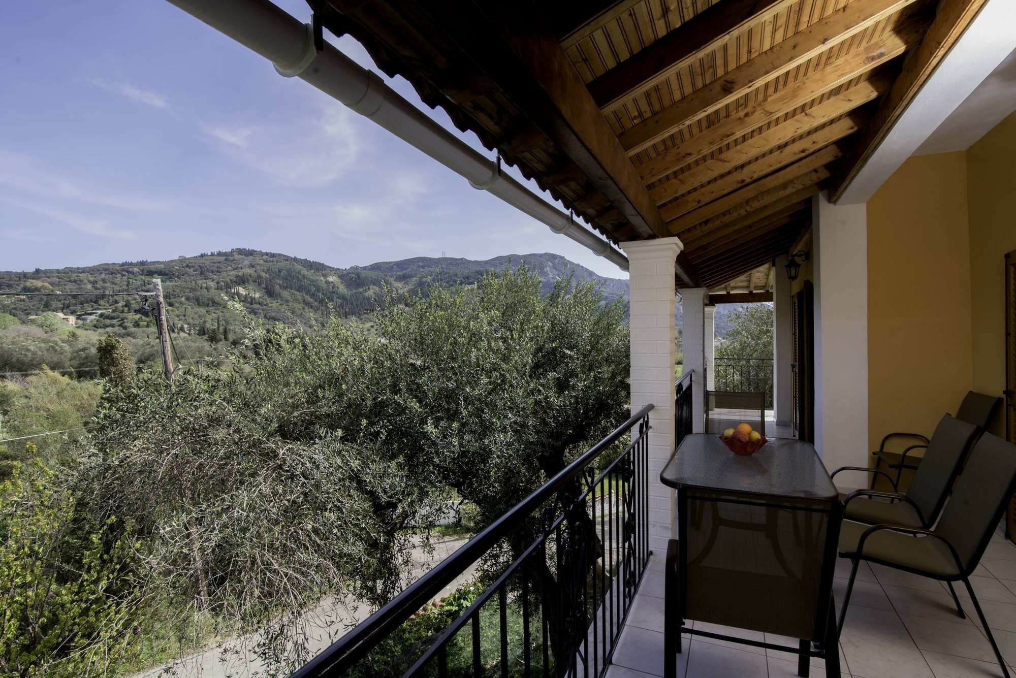 Villa Blue Pearl Agios Georgios Pagon Buitenkant foto